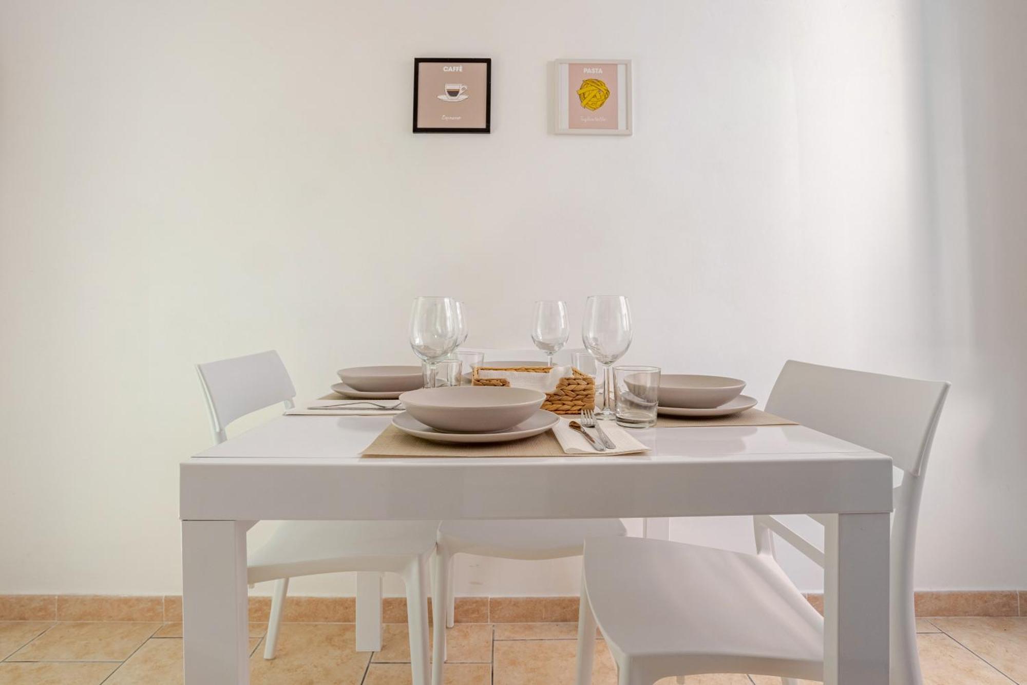 Appartamento La Dolce - Stone's Throw From The Center Roma